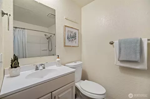 Bath - 22629 57th Ave SE, Bothell, WA 98021 photo 1 of 2