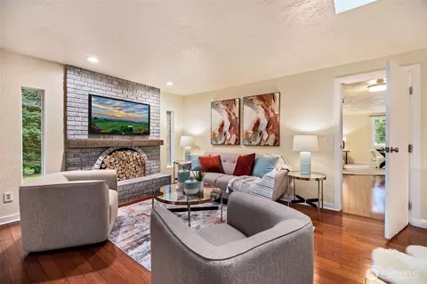 Living - 22629 57th Ave SE, Bothell, WA 98021 photo 6 of 7