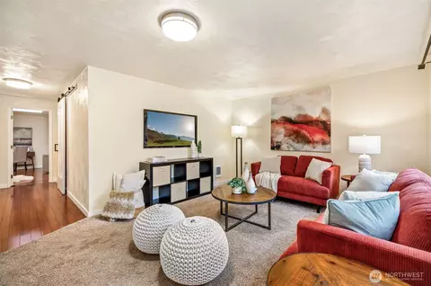Living - 22629 57th Ave SE, Bothell, WA 98021 photo 7 of 7