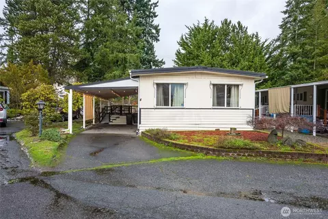 5220 176th St SW #4, Lynnwood, WA 98037