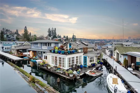 1213 E Shelby St #15, Seattle, WA 98102