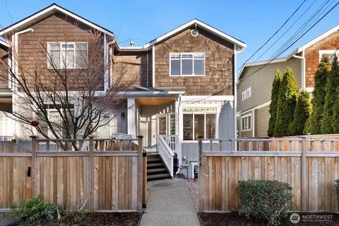 6534 34th Ave NE #A, Seattle, WA 98115