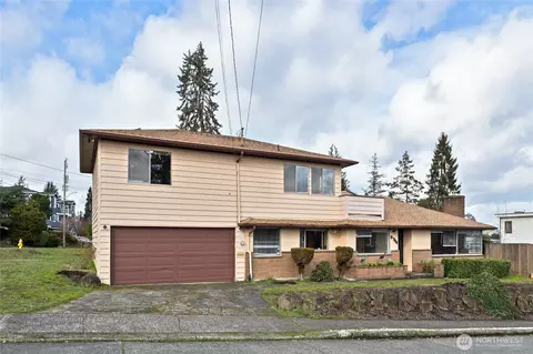 5706 S Upland Rd, Seattle, WA 98118