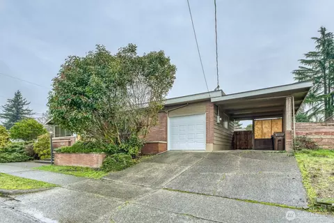 1131 Lenore Dr, Tacoma, WA 98406