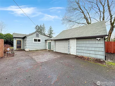 9310 NE Burton Rd, Vancouver, WA 98662