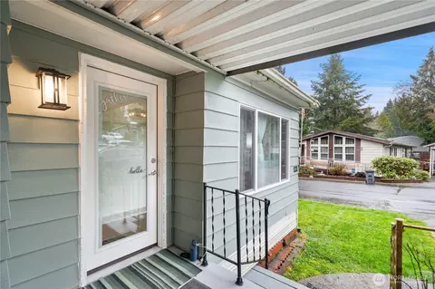 3060 NE Mcwilliams Rd #135, Bremerton, WA 98311