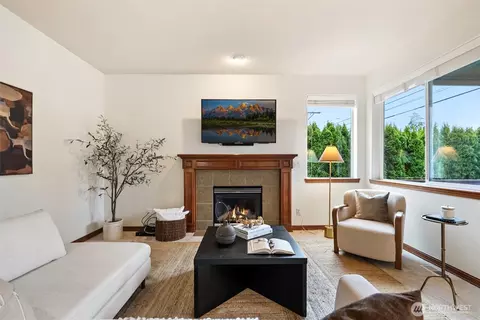 Living - 18722 3rd Ave W, Bothell, WA 98012 photo 2 of 3