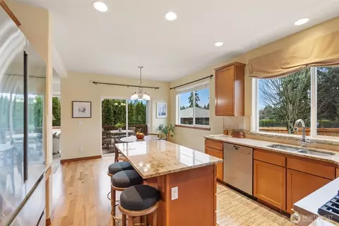 Kitchen - 18722 3rd Ave W, Bothell, WA 98012 photo 1 of 4