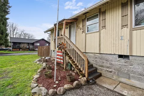 209 Nenant St S, Bucoda, WA 98530