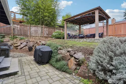Exterior - 2611 178th St SE, Bothell, WA 98012 photo 3 of 6