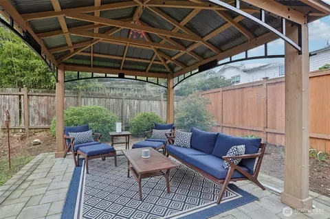 Exterior - 2611 178th St SE, Bothell, WA 98012 photo 4 of 6