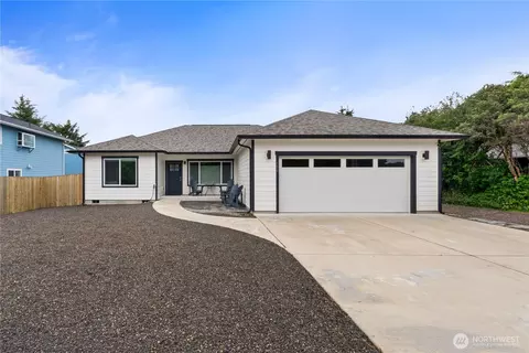 354 Sand Dune Ave NW, Ocean Shores, WA 98569