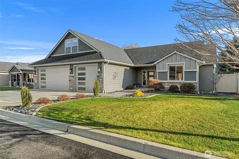 1715 Brambling Brae Ln, Wenatchee, WA 98801