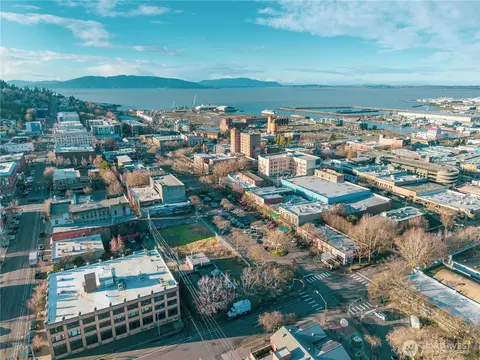 1310 Railroad Ave, Bellingham, WA 98225