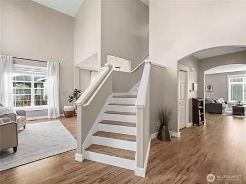 Entry Way - 3384 Larsen Ave, Enumclaw, WA 98022 photo 1 of 2