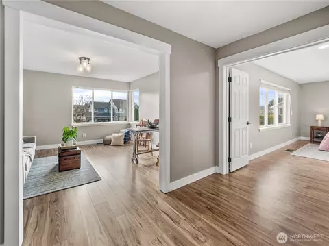 Entry Way - 3384 Larsen Ave, Enumclaw, WA 98022 photo 2 of 2