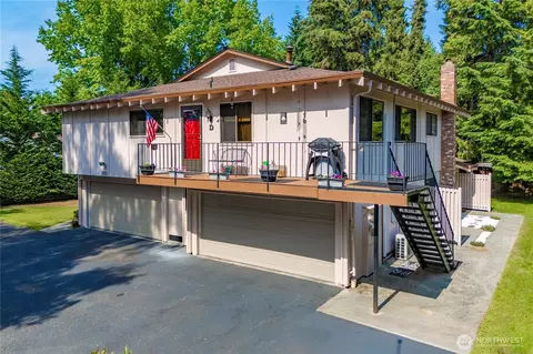 2822 Garden Ct #B, Steilacoom, WA 98388