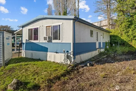 14322 Admiralty Way #9, Lynnwood, WA 98087