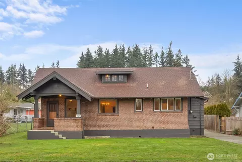 7923 276 St NW, Stanwood, WA 98292