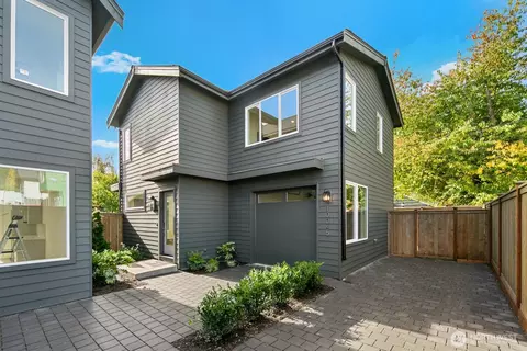 10045 8th Ave NW, Seattle, WA 98177