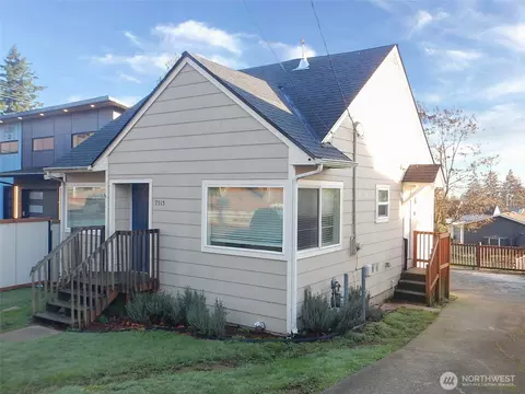Exterior - 7515 Cascade Dr, Everett, WA 98203 photo 2 of 9