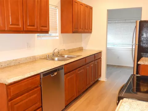 Kitchen - 7515 Cascade Dr, Everett, WA 98203 photo 1 of 3