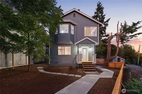 4812 33rd Ave NE, Seattle, WA 98105