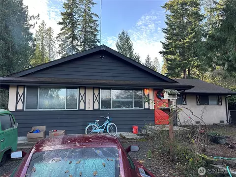 3612 Lakeridge Dr E, Lake Tapps, WA 98391
