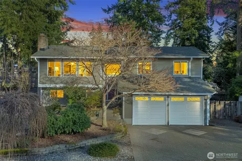 13838 92nd Pl NE, Kirkland, WA 98034