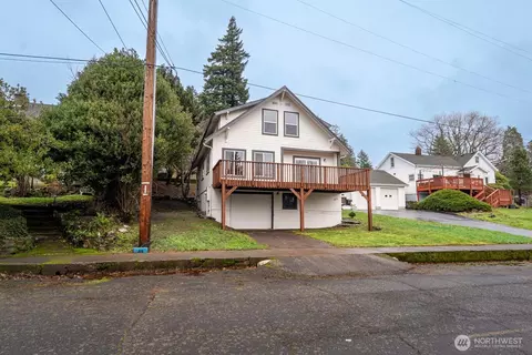 403 NW Roselawn St, Stevenson, WA 98648