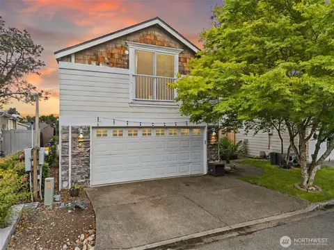 10325 Whitman Ave SW, Lakewood, WA 98499