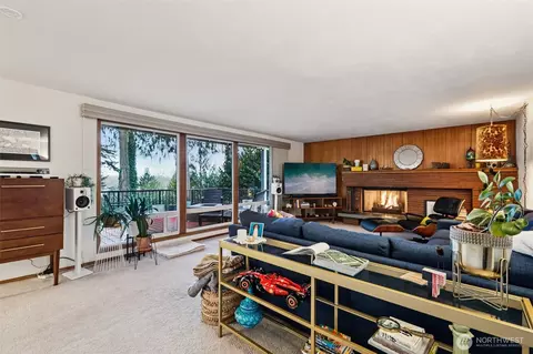 1209 S 10th St, Mount Vernon, WA 98274