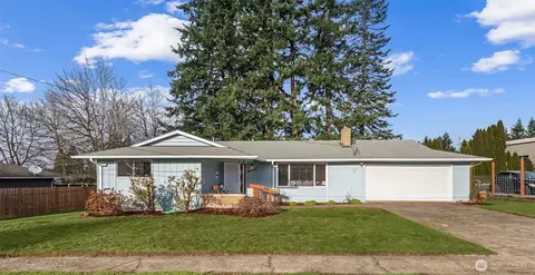 26104 SE 426th St, Enumclaw, WA 98022