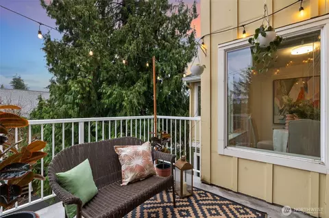 300 N 130th St #4301, Seattle, WA 98133