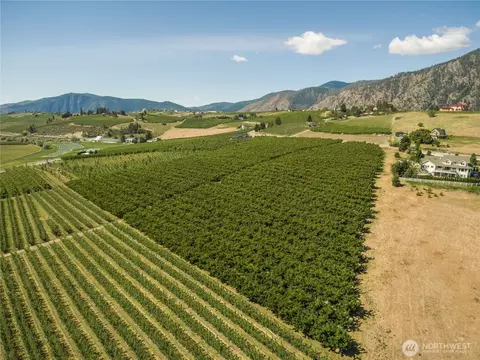 950 Loop Ave, Manson, WA 98831 photo 7