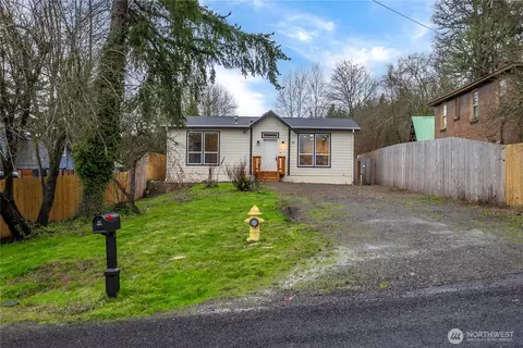 52 SE Spring St, Chehalis, WA 98532 photo 2