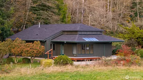 18928 Bow Hill Rd, Burlington, WA 98233