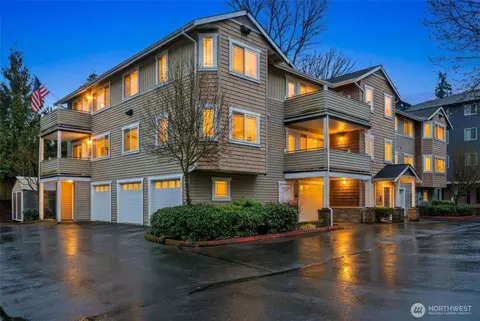 13511 97th Ave E #202, Puyallup, WA 98373