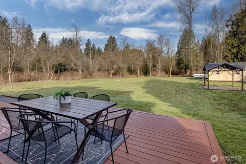 Exterior - 5305 W Interurban Blvd, Bothell, WA 98012 photo 5 of 10
