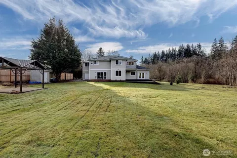 Exterior - 5305 W Interurban Blvd, Bothell, WA 98012 photo 6 of 10