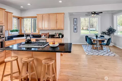 Kitchen - 5305 W Interurban Blvd, Bothell, WA 98012 photo 2 of 2
