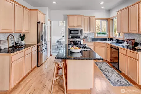 Kitchen - 5305 W Interurban Blvd, Bothell, WA 98012 photo 1 of 2