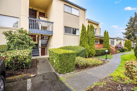 31003 14 Ave S #B10, Federal Way, WA 98003