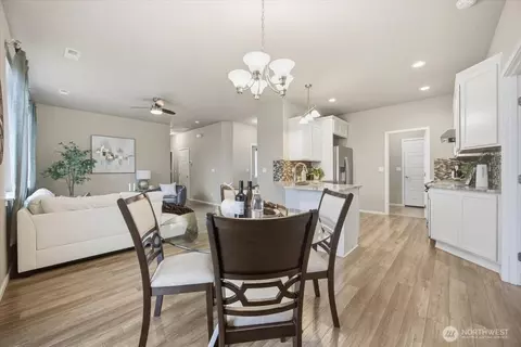 Dining - 513 S Owens Ave, Pasco, WA 99301 photo 2 of 2