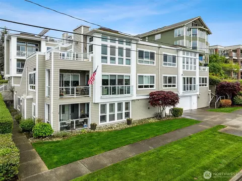 3016 N Carr St #A202, Tacoma, WA 98403