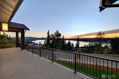 1642 205th Pl NE, Sammamish, WA 98074