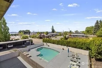 7322 19th St W #8A, Tacoma, WA 98466