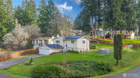 10240 Kiwa Dr SE, Olympia, WA 98513