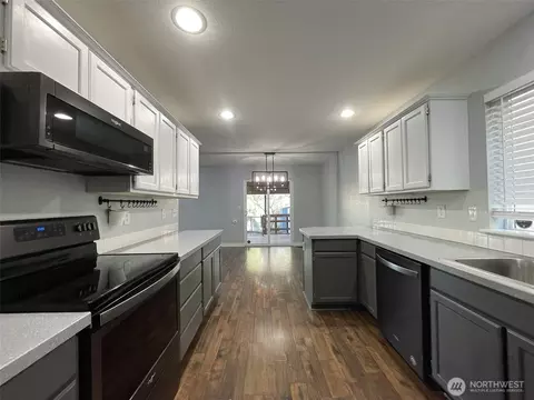 1407 196th St E, Spanaway, WA 98387 photo 8