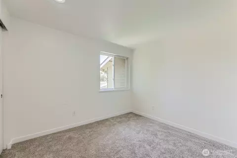 Bedroom - 9213 1st Dr SE, Everett, WA 98208 photo 3 of 4
